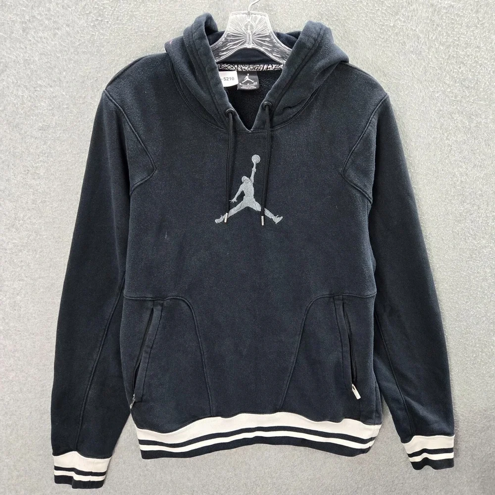VINTAGE‎ Air Jordan Men Sweatshirt S Black Hoodie Logo Jumpman Embroidered Y2K